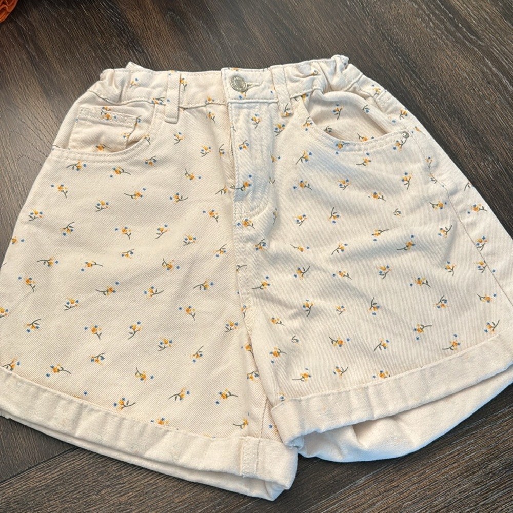 Denim&Co Cream Floral Kids Shorts girls size 12